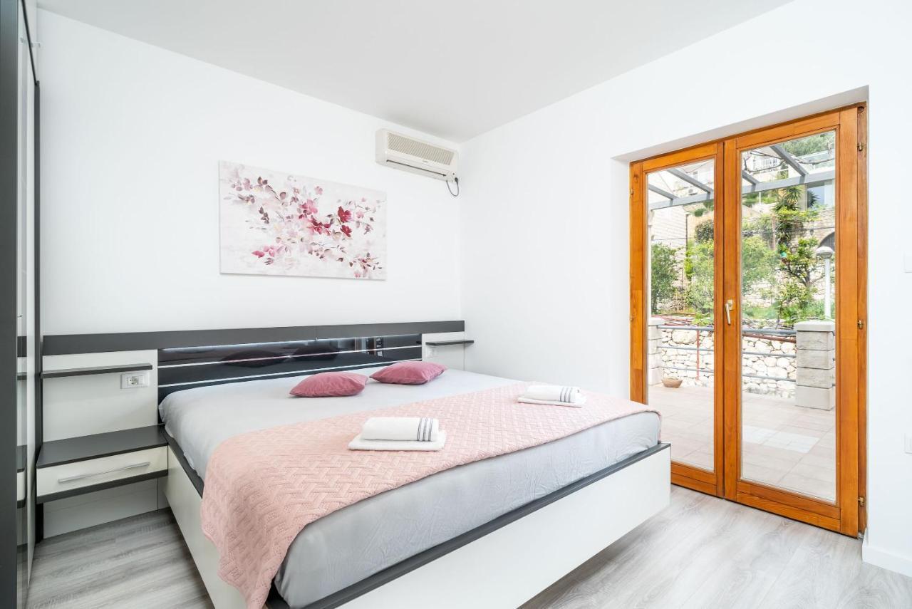 Deluxe Apartment مْليني المظهر الخارجي الصورة